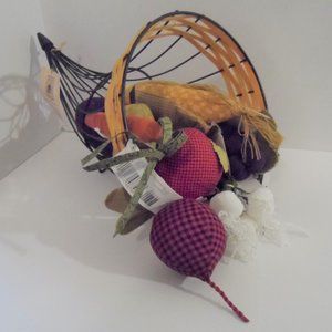 🍁🍁🍁🍁NWT - Hallmark "Cornucopia" Centerpiece